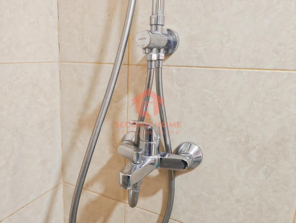 Apartemen Large 3br Rasuna With Pool & Wi-fi By 2ndhome