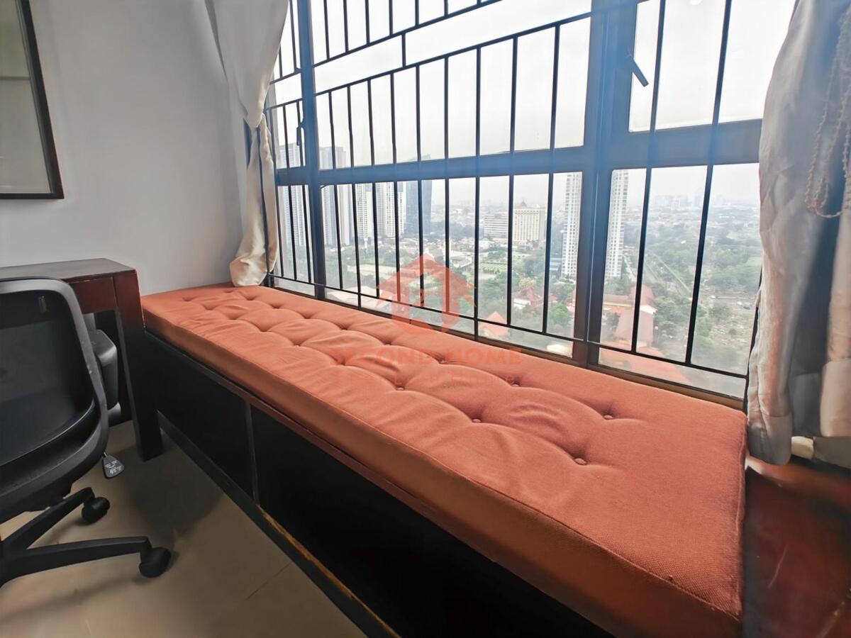 Apartemen Large 3br Rasuna With Pool & Wi-fi By 2ndhome *